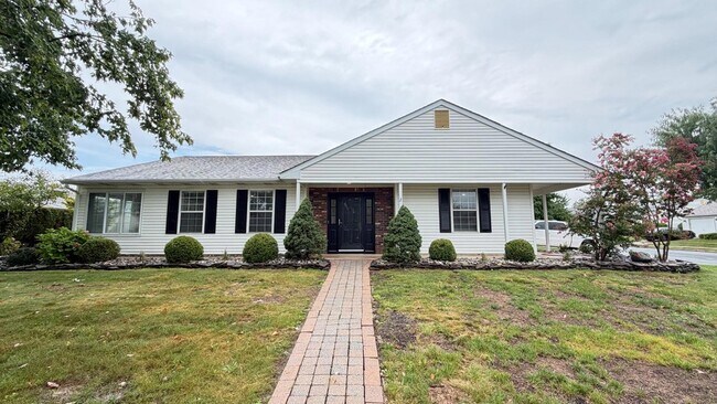 Building Photo - 2 Windmill Ct