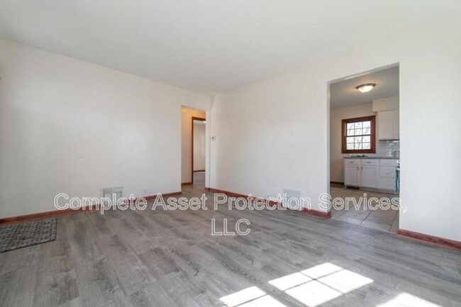 Building Photo - 7334 Marshall St