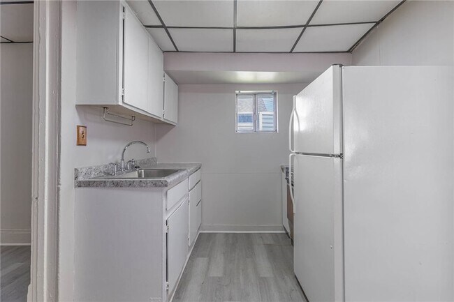 Foto del edificio - 539 S Monroe St
