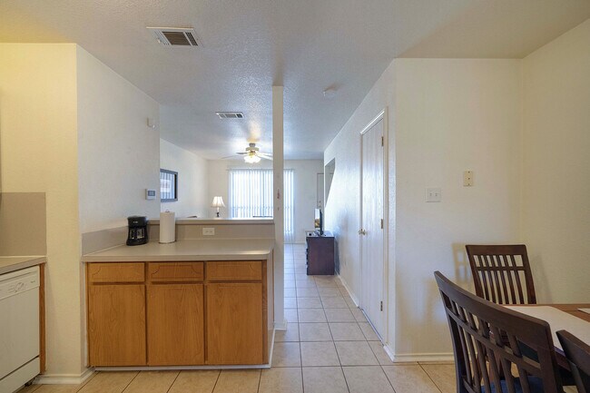 Cocina 2 - 4104 Terri Linn