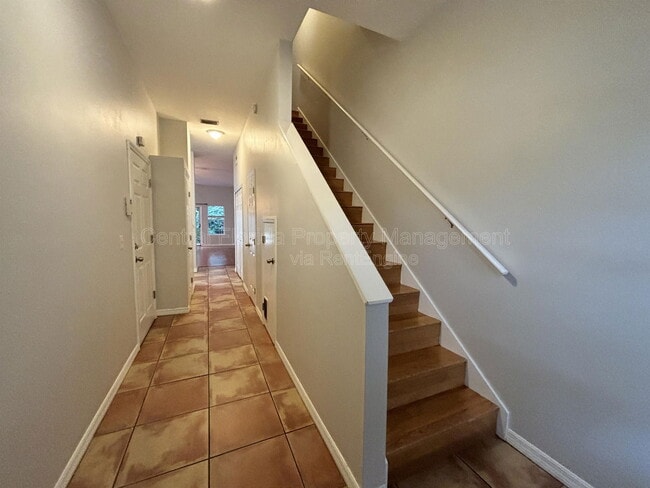 Photo - 1625 Park Lake St Townhome