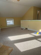 Building Photo - 607 S Red Bud Trail