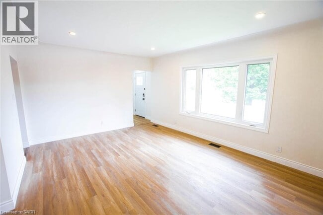 Building Photo - 177 Pleasant Ave