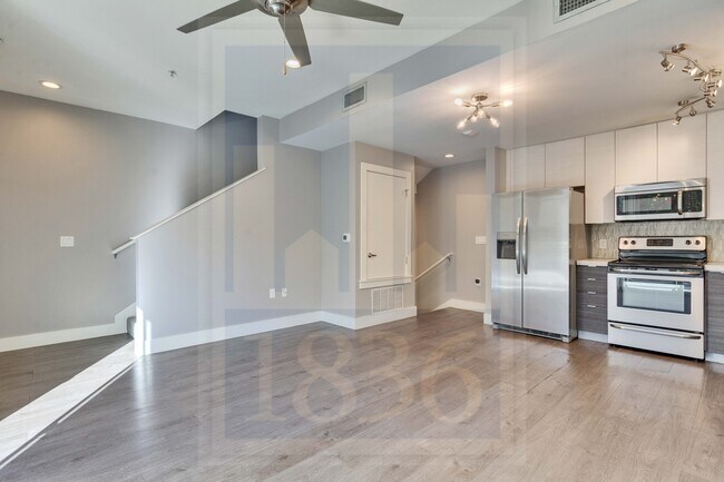 Foto del edificio - 604 N Bluff Dr