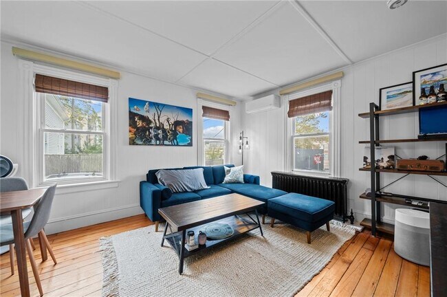 Foto del edificio - 8 Kilburn Ct