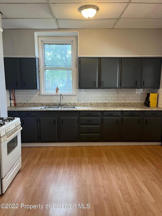 431 S River St, WilkesBarre, PA 18702 Room for Rent in WilkesBarre