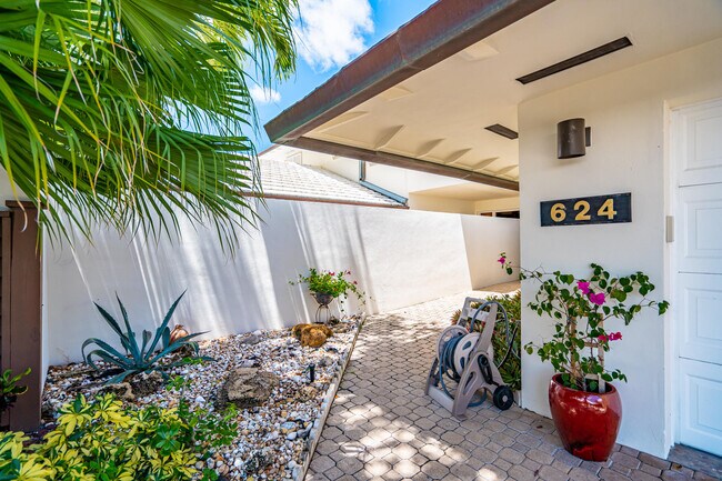 Building Photo - 624 Boca Marina Ct