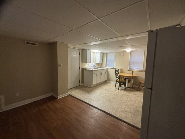 Foto del edificio - 318 N 41st St