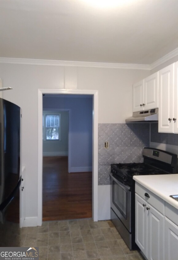 Primary Photo - 642 Greenwood St
