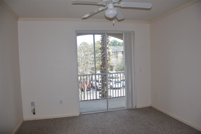 Building Photo - 440 S Villa San Marco Dr