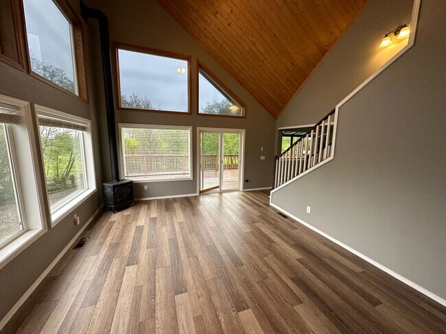Foto del edificio - 5786 Church Rd
