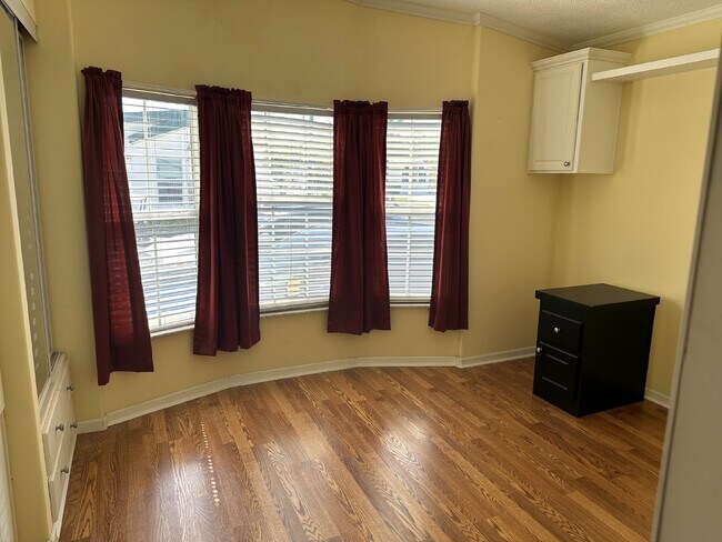 Foto del edificio - Charming 2 Bed, 2 Bath Manufactured Home w...