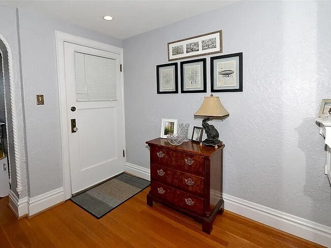 Foto del edificio - 6218 Southwood Ave