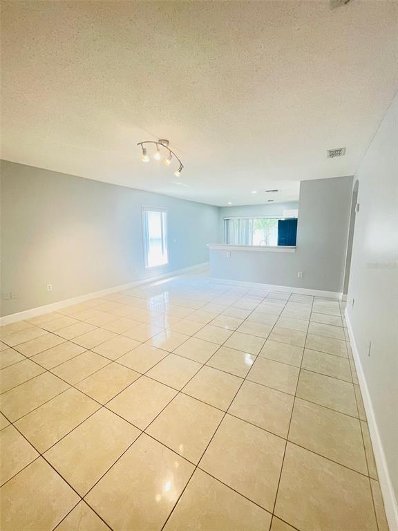 Foto del edificio - 251 Owenshire Cir