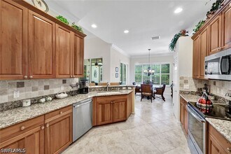 Building Photo - 16208 Parque Ln