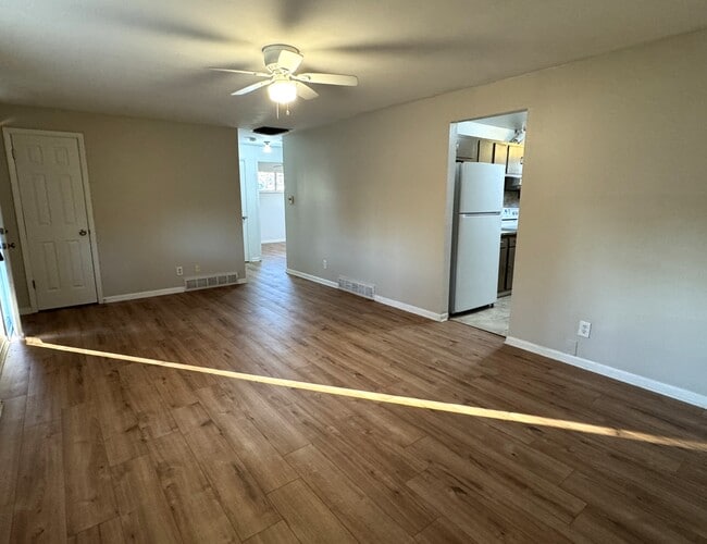 Building Photo - 12327 E Virginia Pl