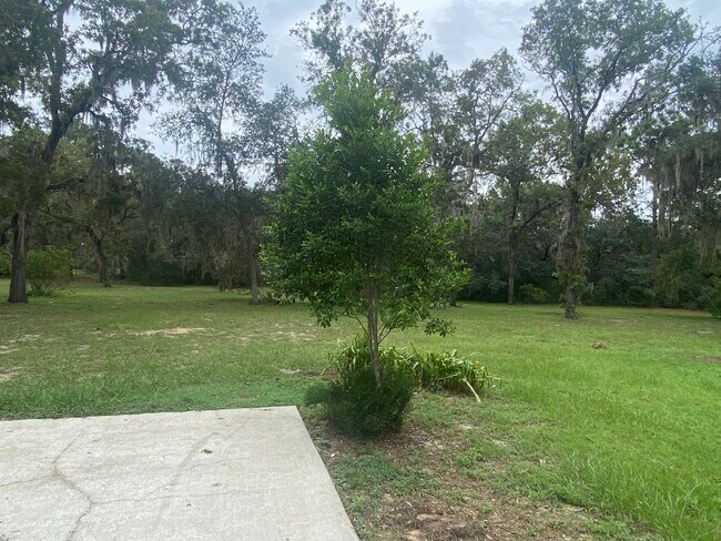 Foto del edificio - 8777 S Nelson Pt