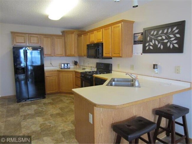 Foto del edificio - 12658 43rd St NE