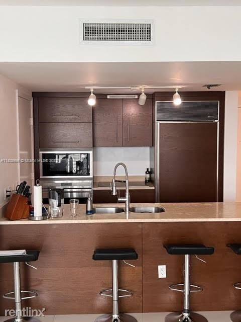 Building Photo - 2 br, 2 bath Condo - 475 Brickell Ave Apt ...