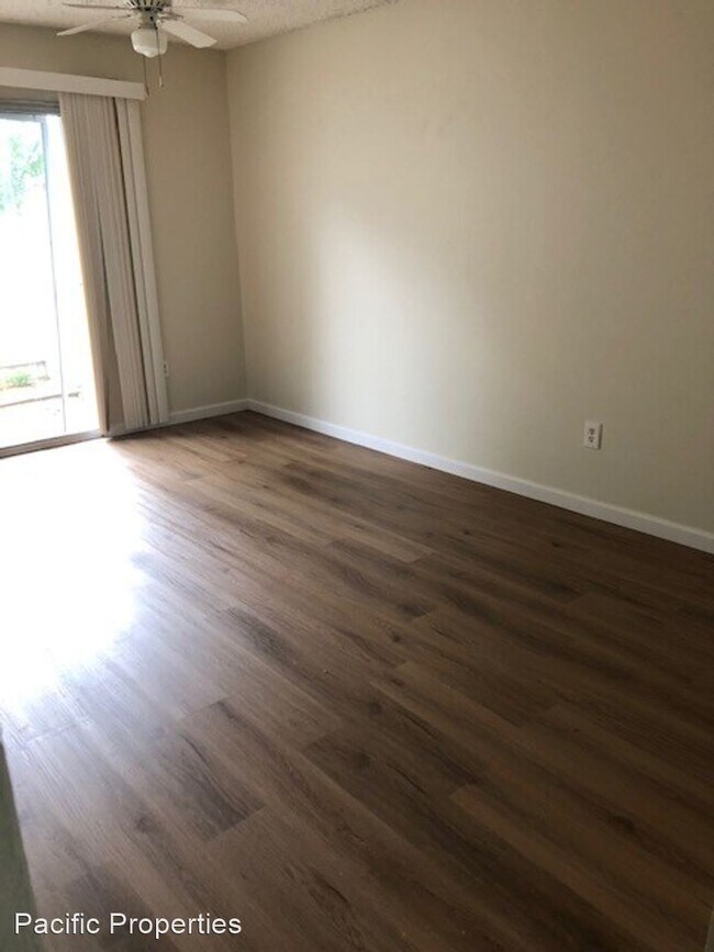 Building Photo - 3 br, 1.5 bath House - 5042 Charmian Dr