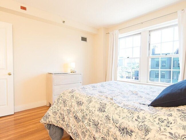Foto del edificio - 534 Beacon St