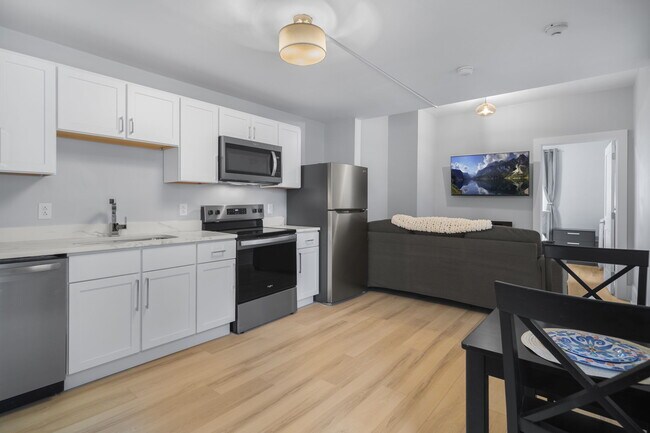 Unidad 2 - 104 Harvard Place