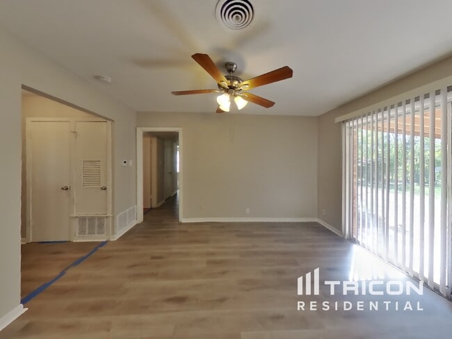 Foto del edificio - 1506 Viewridge Dr