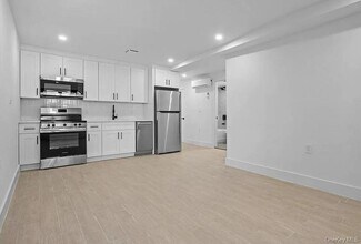 Building Photo - 9512 Avenue B