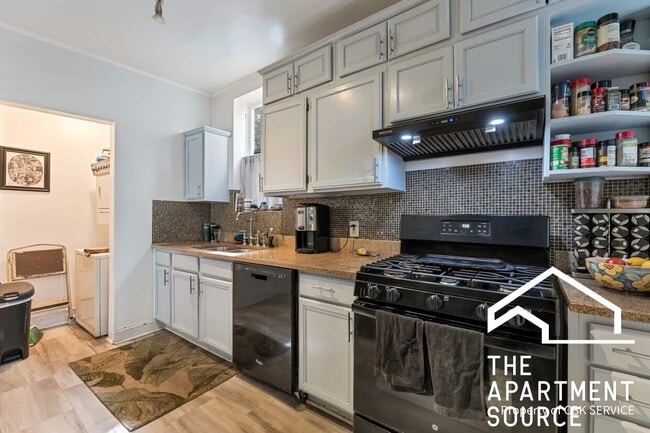 Building Photo - 1432 W Jonquil Terrace