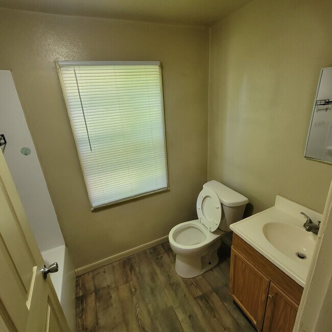 Foto del edificio - Nice Mars Hill 3BR House w/Garage