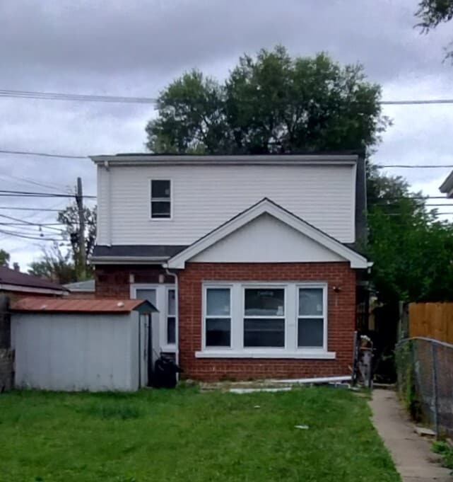 Building Photo - 316 E 107th St
