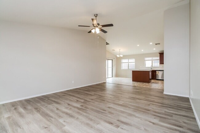Foto del edificio - 1794 W Desert Canyon Dr