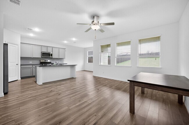 Foto del edificio - 3308 Goose Ln