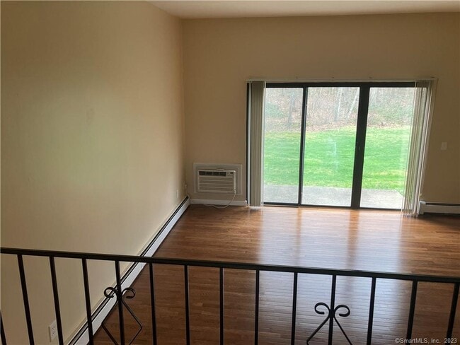 Building Photo - 11 King Arthur Dr