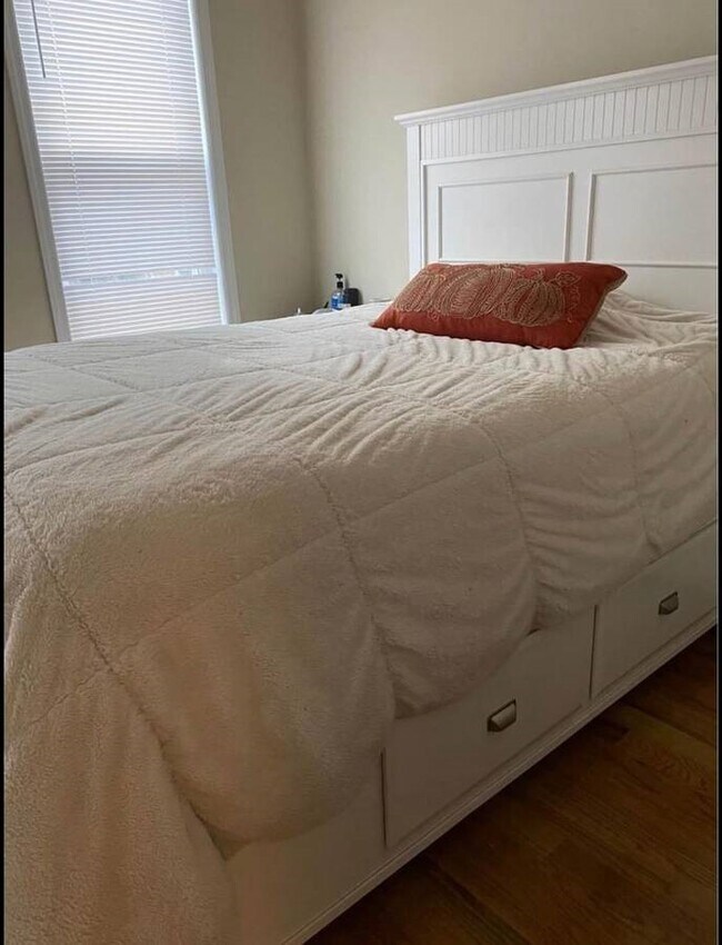 7 Ridgley Pl, Weehawken, NJ 07086 House Rental in Weehawken, NJ