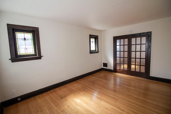 Building Photo - 3833 Dunnica Ave