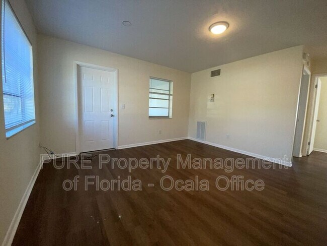 Foto del edificio - 1922 W Freeman Pl