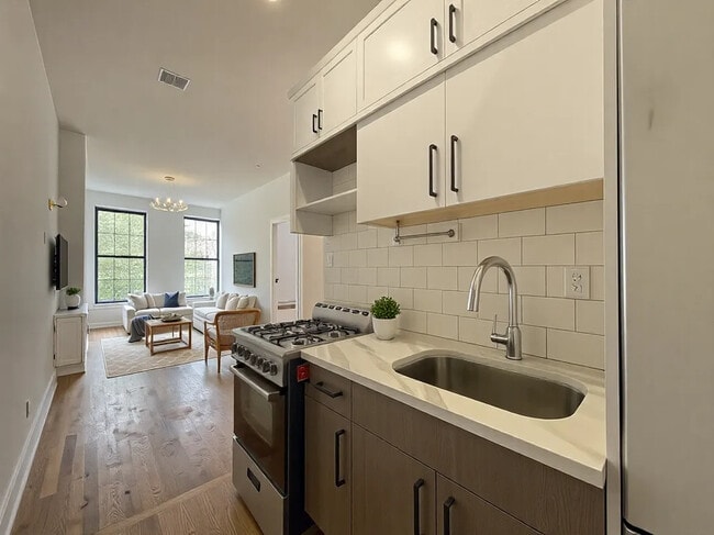 Building Photo - 1084 Bedford Ave