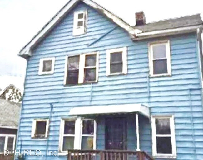 Foto del edificio - 4 br, 2 bath House - 9704  Reno Ave.