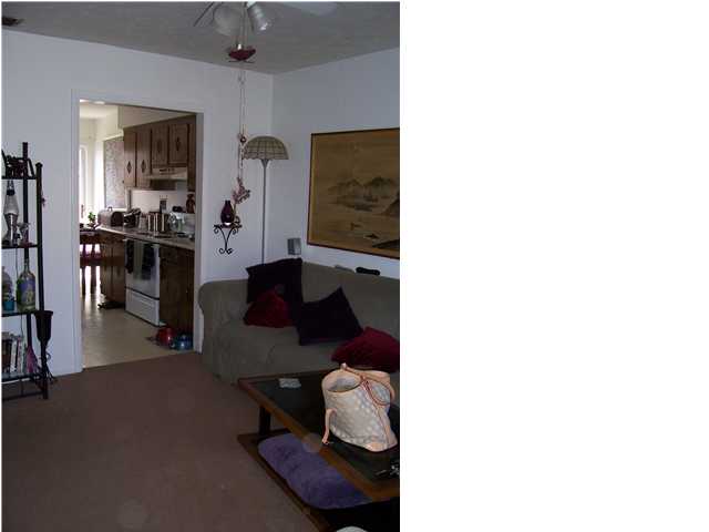 Inside - 5321-5323 Sunset Ave