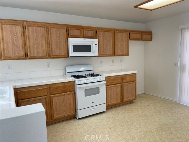 Building Photo - 14418 Queen Valley Rd