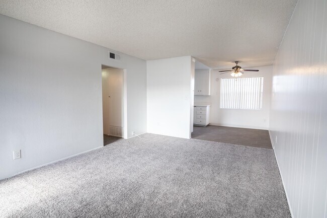 Foto del edificio - 6520 Beadnell Way