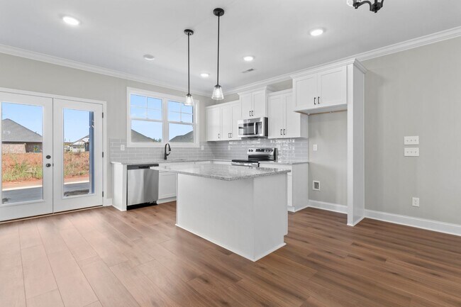 Foto del edificio - 245 Susan Lynn Dr