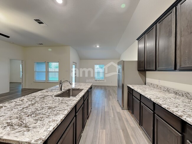 Building Photo - 1270 Treeta Trail
