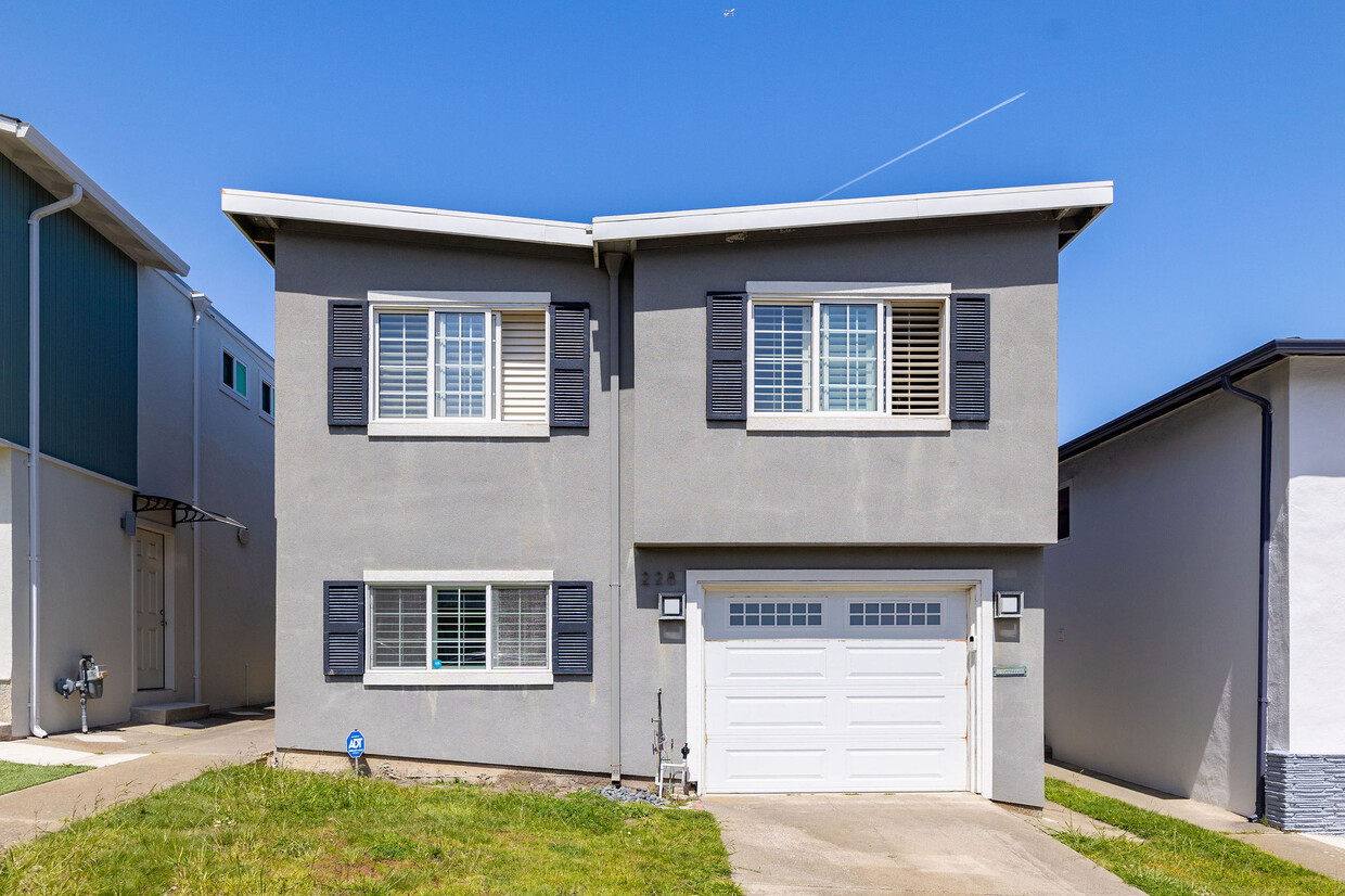 Foto principal - 228 Belhaven Ave