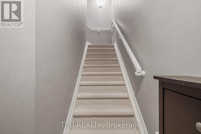 Building Photo - 122 Lindenshade Dr