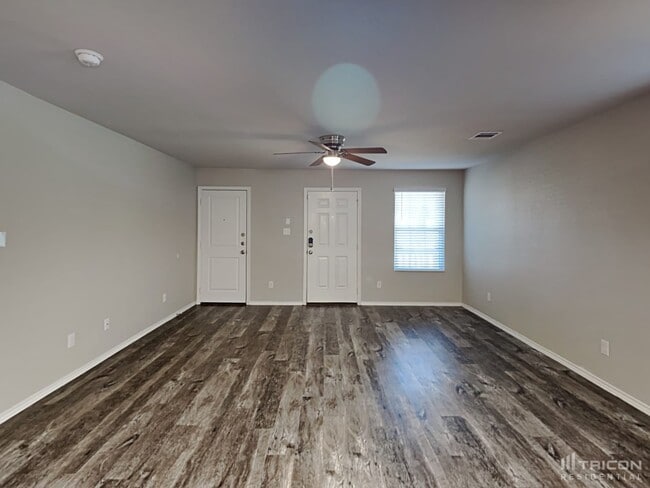 Building Photo - 8718 Segura Wy