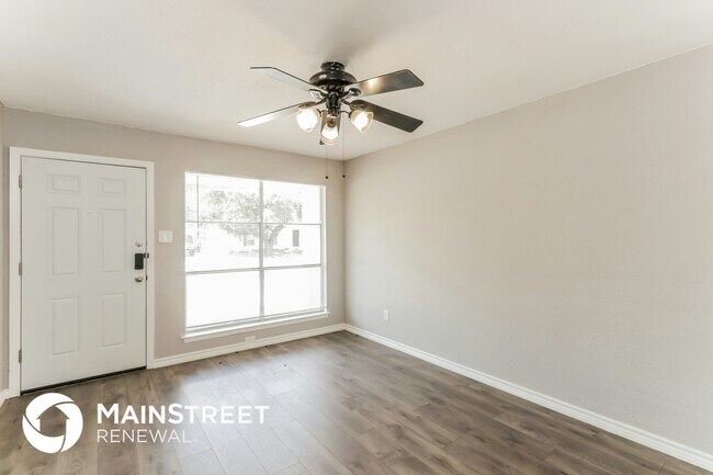 Foto del edificio - 224 Woodgrove St