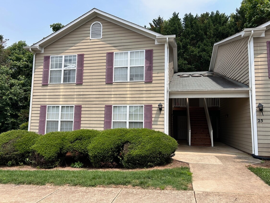 Primary Photo - 25 Meadowood Glen Way