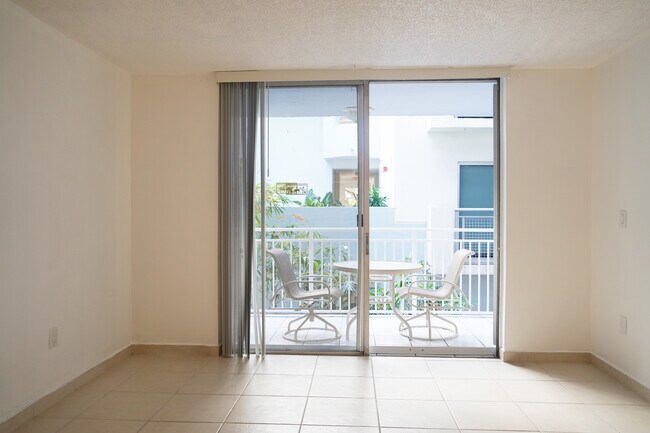 Foto del edificio - 947 Lenox Ave